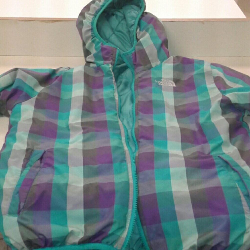 Authentic girl's North Face coat. 14/16.